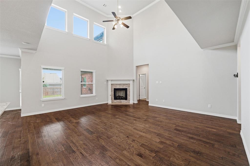 420 Prairie Run Property Photo 8