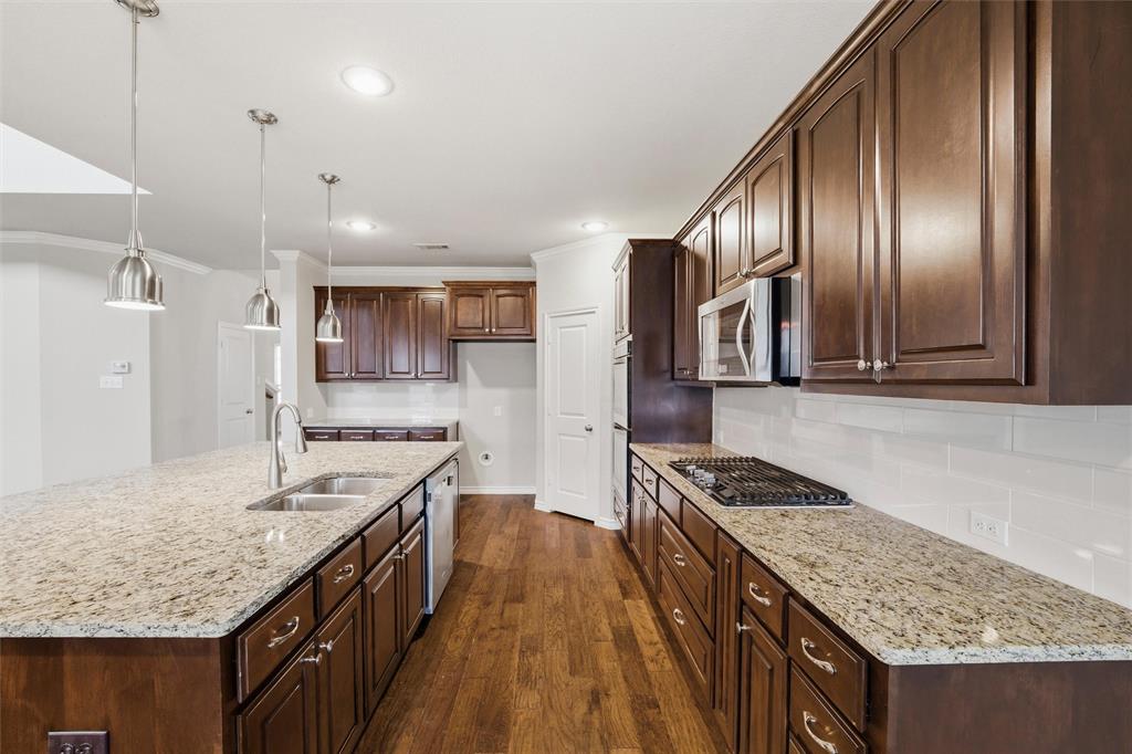 420 Prairie Run Property Photo 16