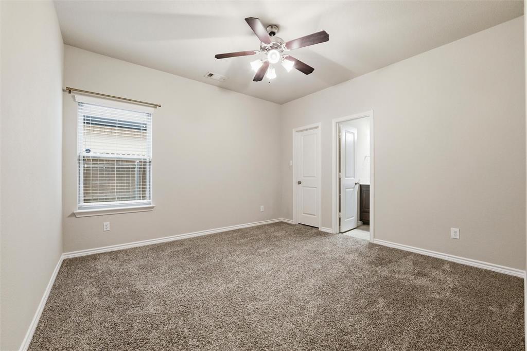 420 Prairie Run Property Photo 30