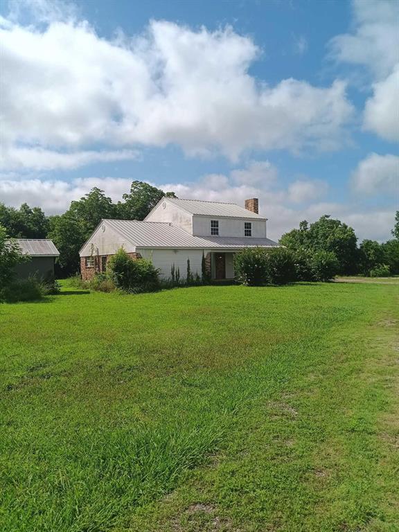 11916 County Road 1065 Property Photo 6