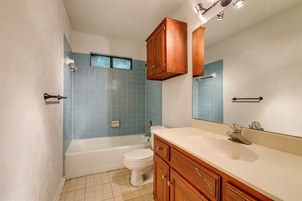 902 Wayne Avenue Property Photo 7
