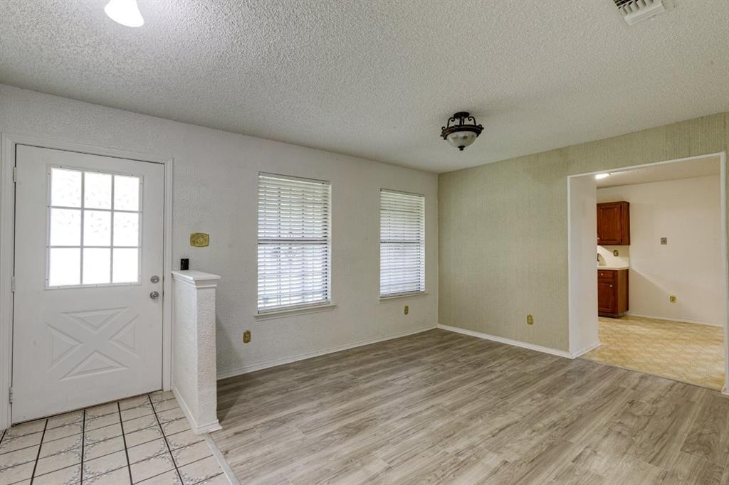 902 Wayne Avenue Property Photo 22
