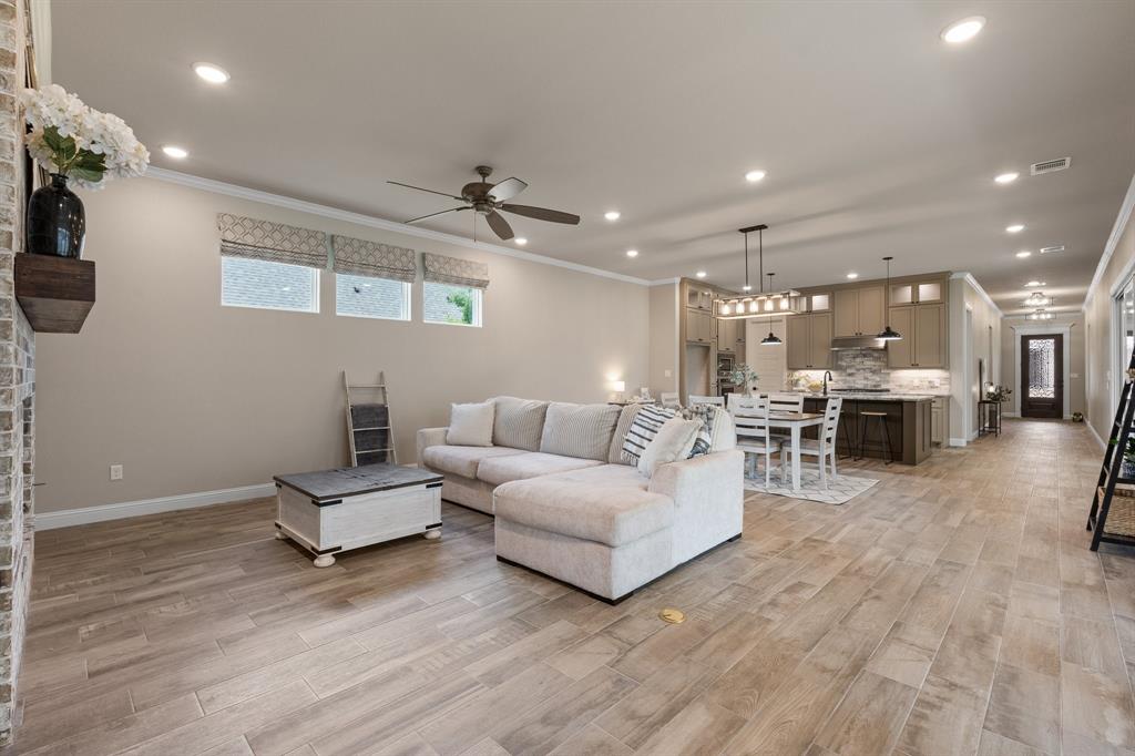 2407 Vineyard Drive Property Photo 16