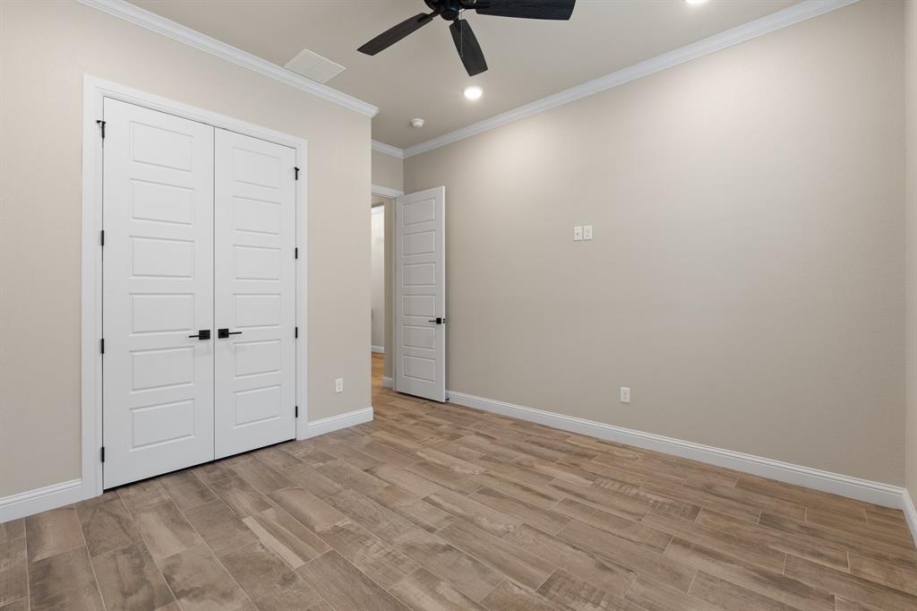 2407 Vineyard Drive Property Photo 27