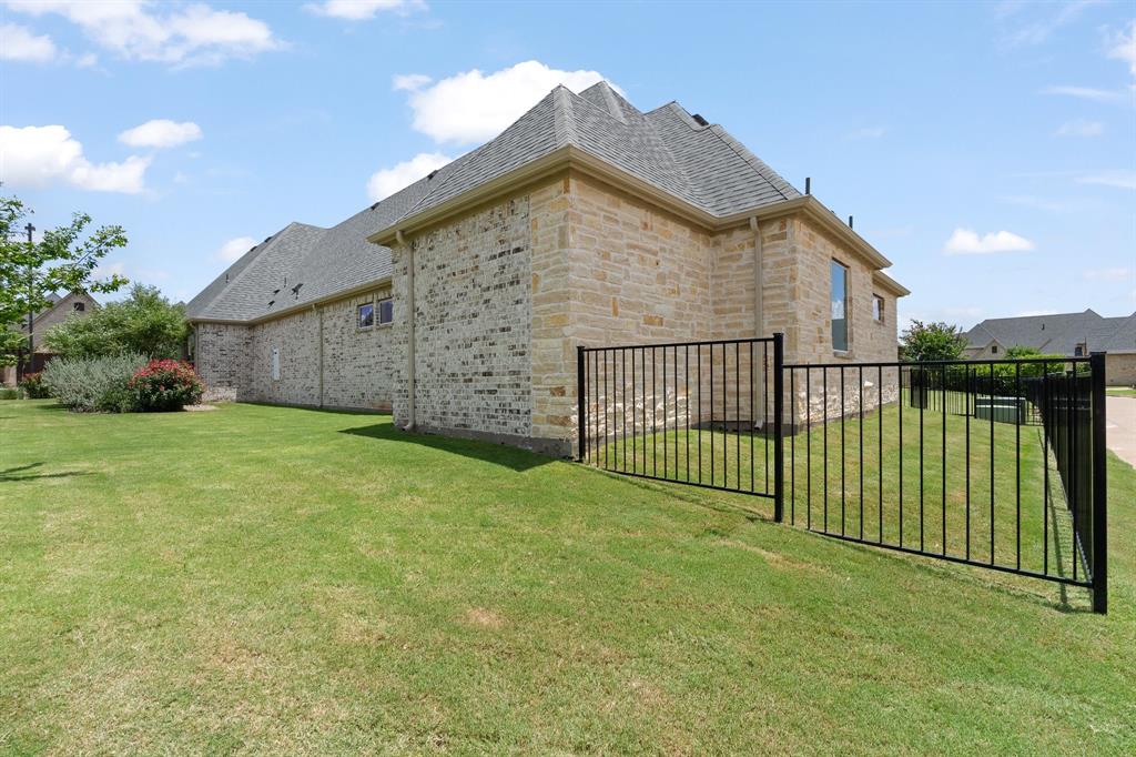 2407 Vineyard Drive Property Photo 38