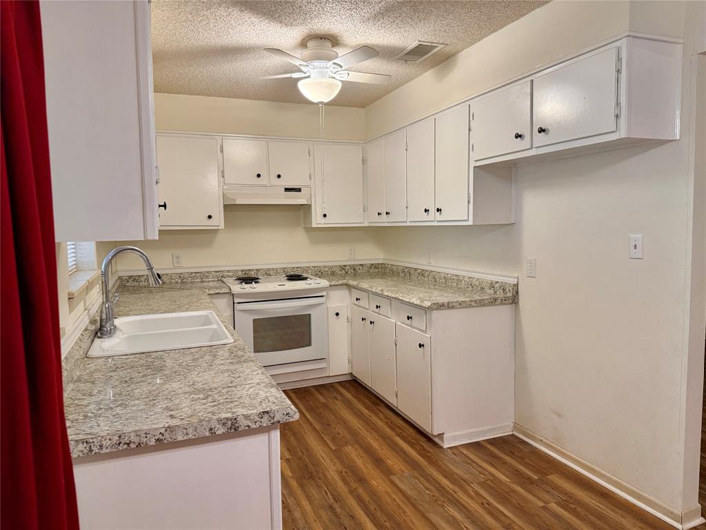 305 S Cleveland Avenue Property Photo 17