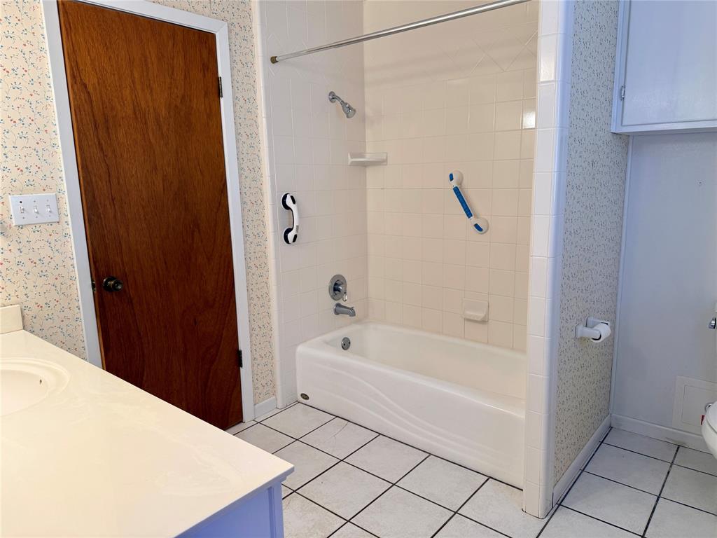 305 S Cleveland Avenue Property Photo 24