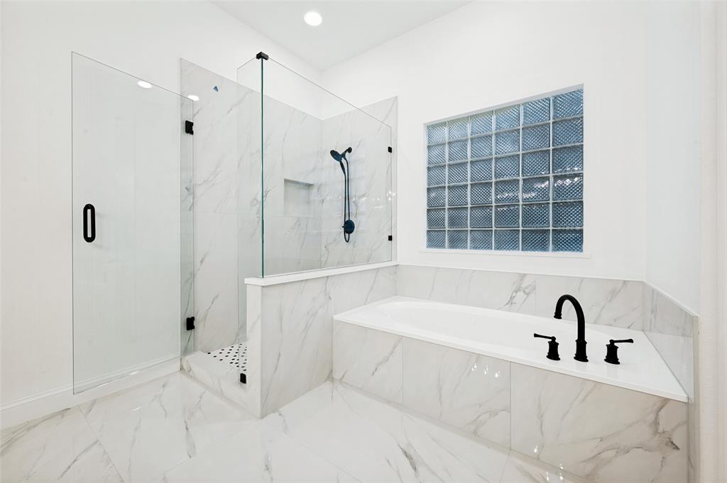 17919 Castle Bend Drive Property Photo 15