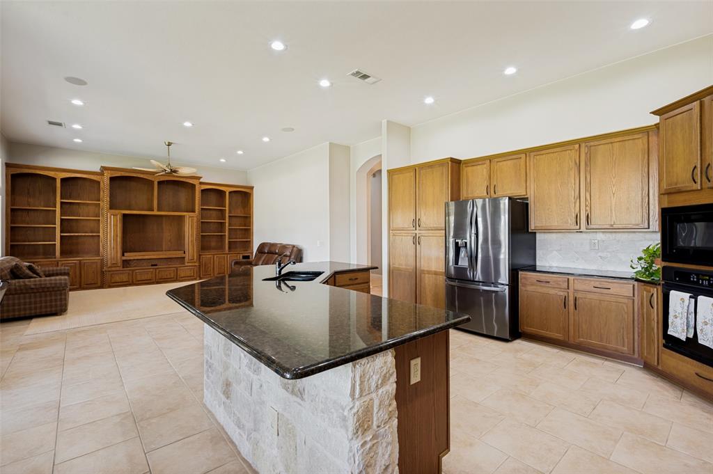9908 Countryside Drive Property Photo 10