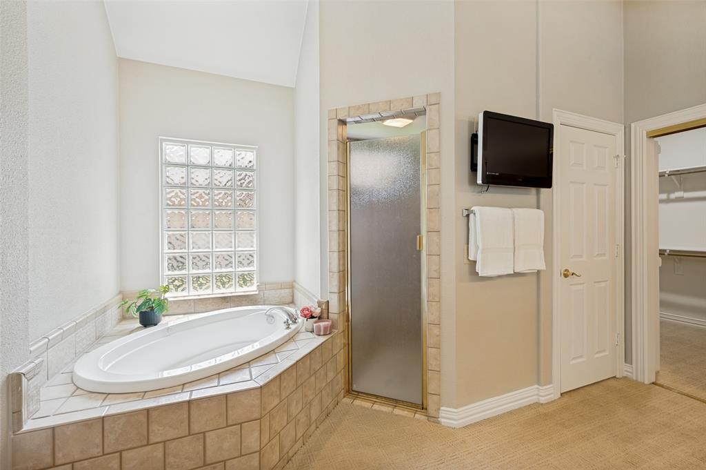9908 Countryside Drive Property Photo 19
