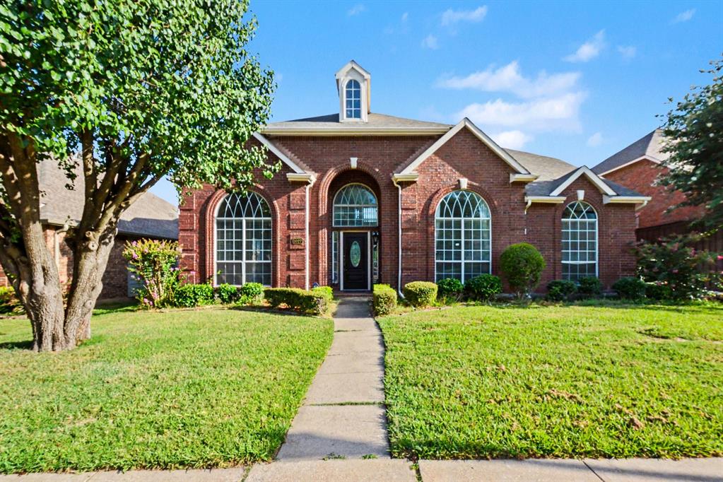 1027 Creek Bend Property Photo 3