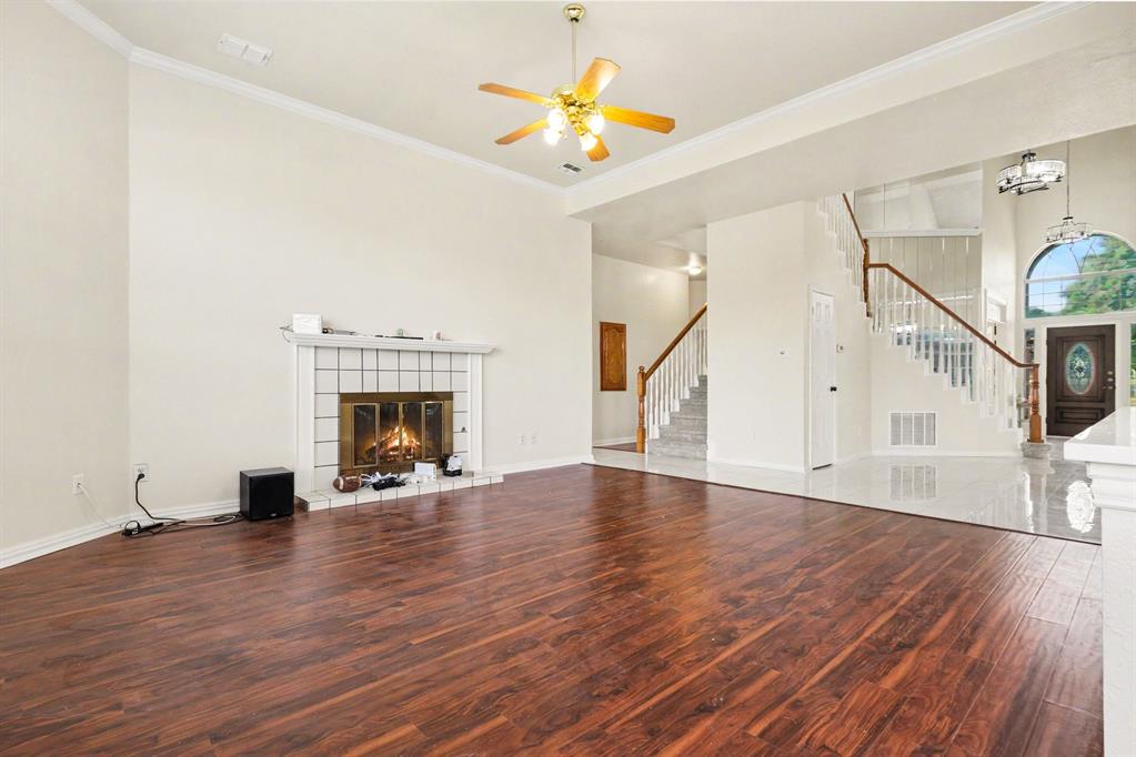1027 Creek Bend Property Photo 5