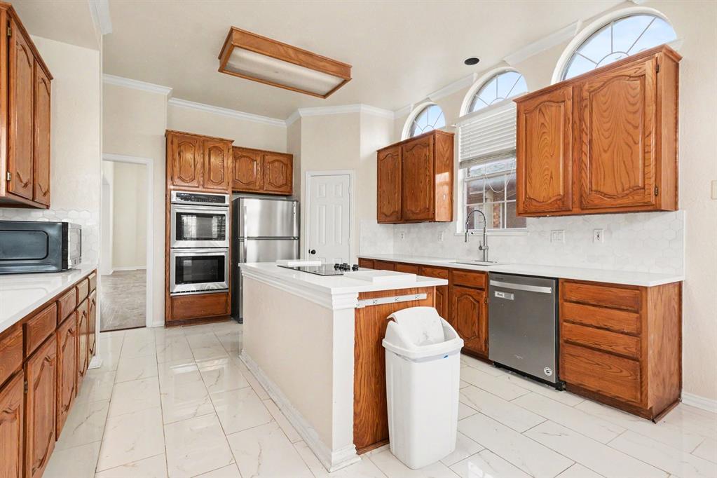 1027 Creek Bend Property Photo 8