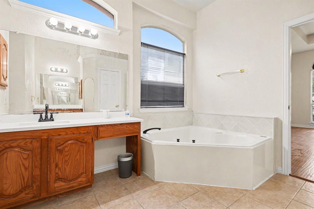 1027 Creek Bend Property Photo 19