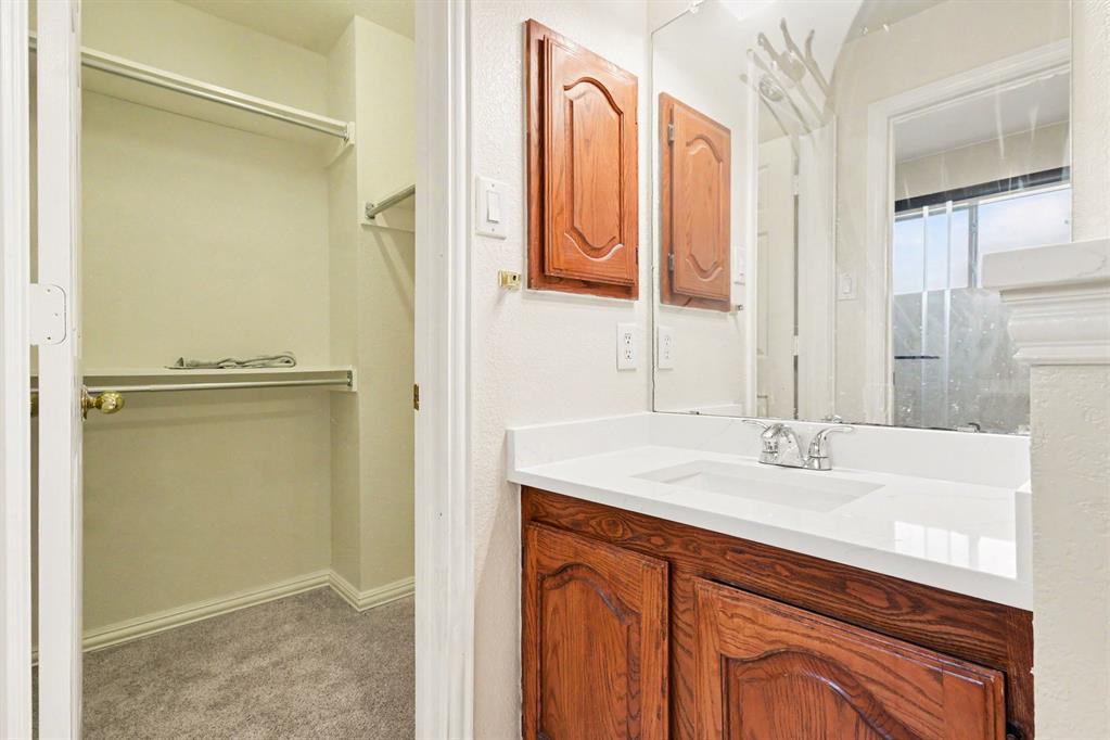 1027 Creek Bend Property Photo 26