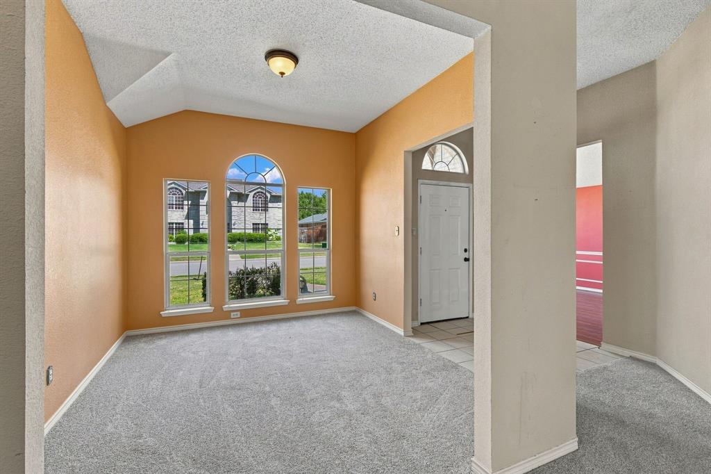 740 Amhurst Court Property Photo 8