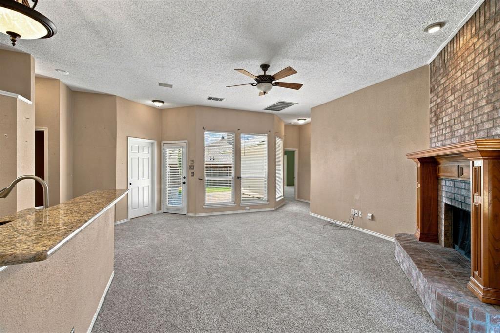 740 Amhurst Court Property Photo 11