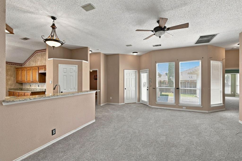 740 Amhurst Court Property Photo 12