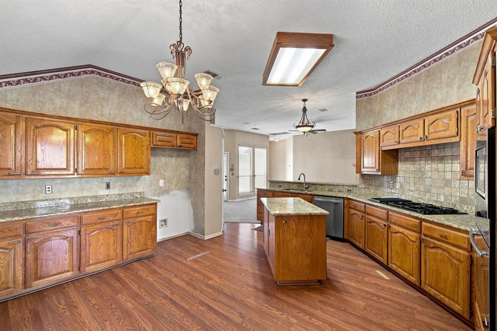 740 Amhurst Court Property Photo 19