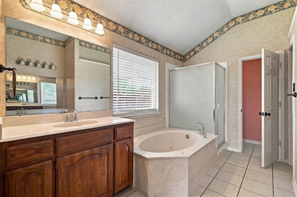 740 Amhurst Court Property Photo 22