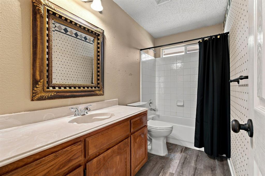 740 Amhurst Court Property Photo 26