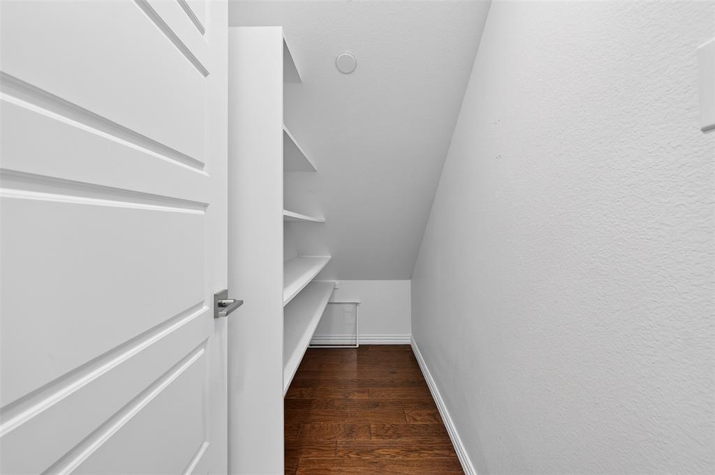 4354 Hebron Street Property Photo 24