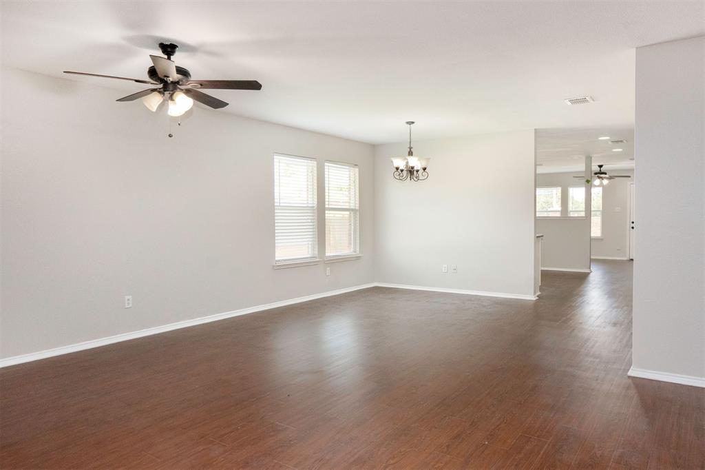 806 White Fields Way Property Photo 5