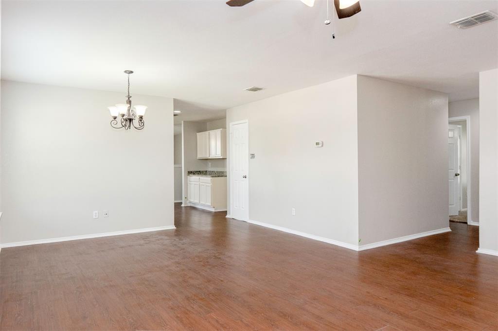 806 White Fields Way Property Photo 6