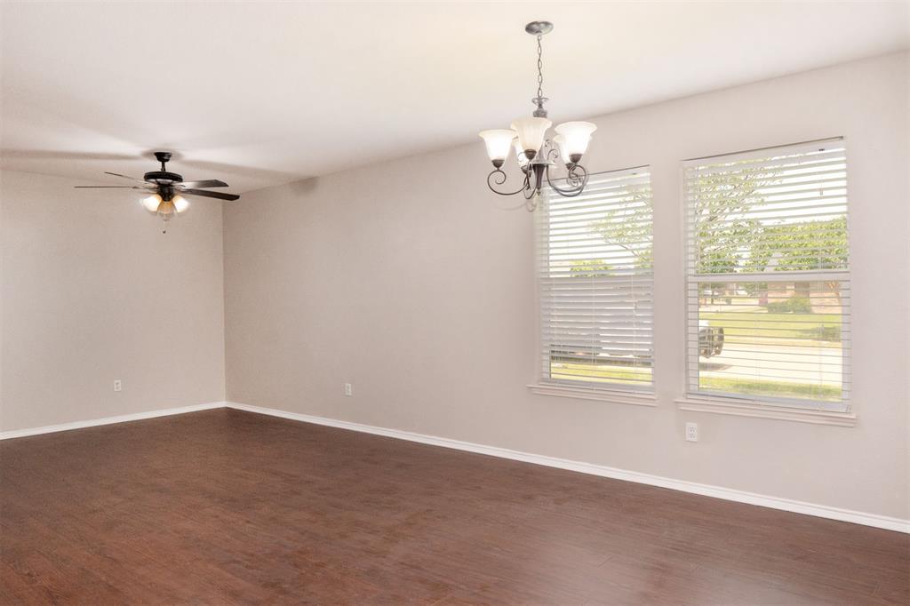 806 White Fields Way Property Photo 7
