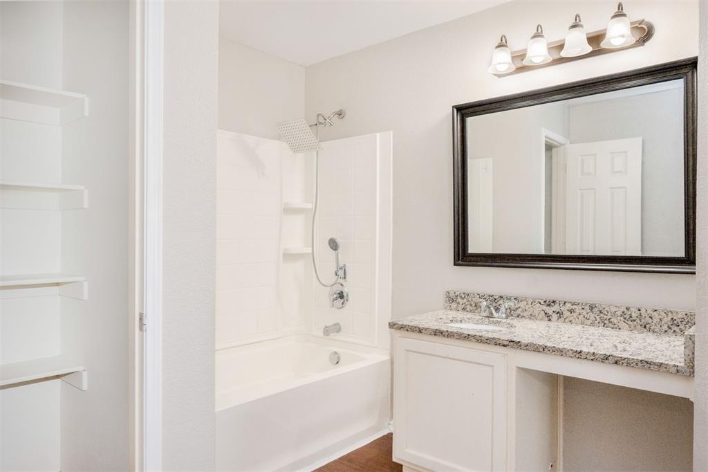 806 White Fields Way Property Photo 16