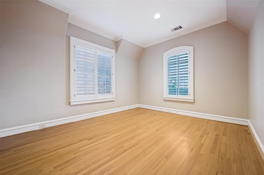 3448 Granada Avenue Property Photo 3