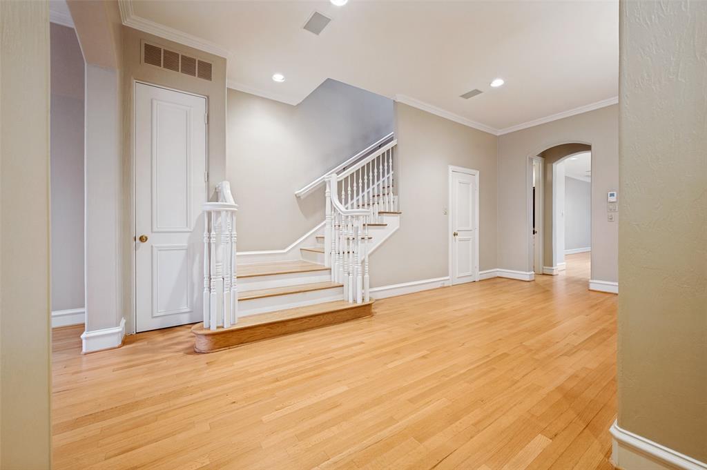 3448 Granada Avenue Property Photo 5