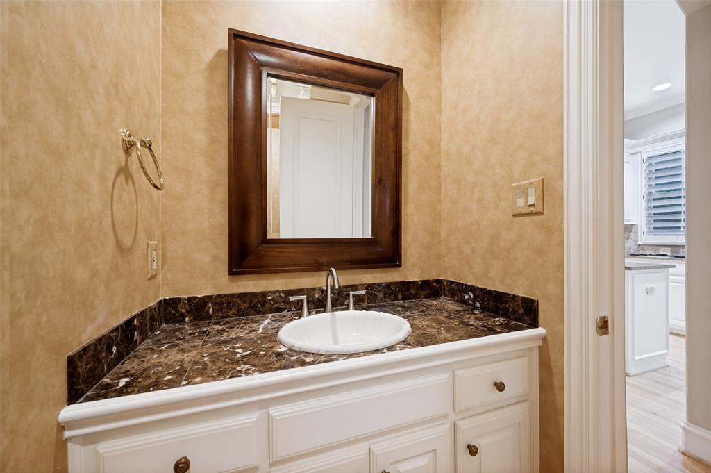 3448 Granada Avenue Property Photo 12