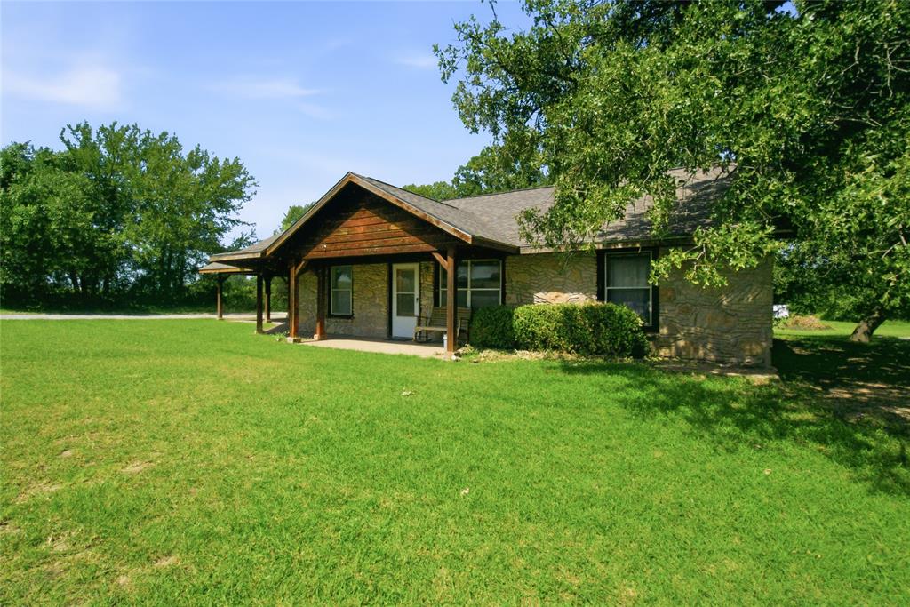 3200 Fairview Road Property Photo 3