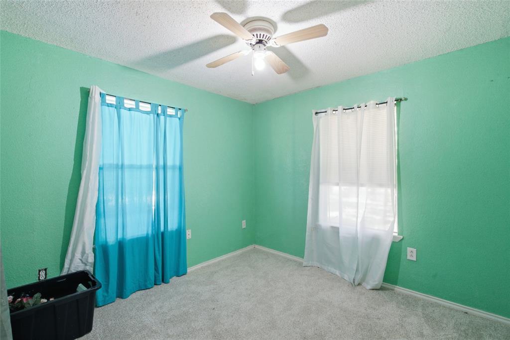 3200 Fairview Road Property Photo 12