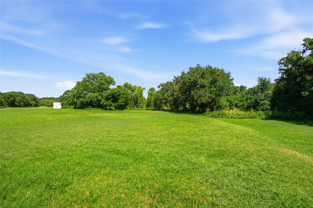 3200 Fairview Road Property Photo 32