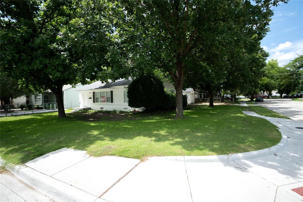 7419 LAKE JUNE Property Photo 1