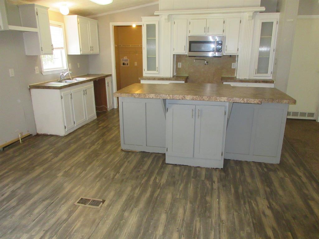 440 N Forrest Road Property Photo 4