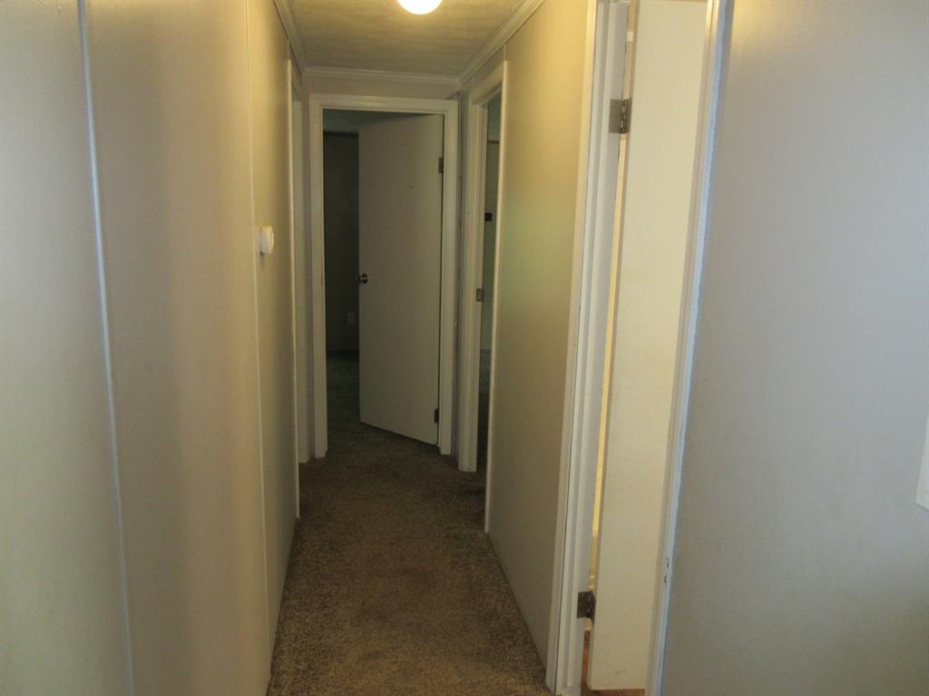 440 N Forrest Road Property Photo 8