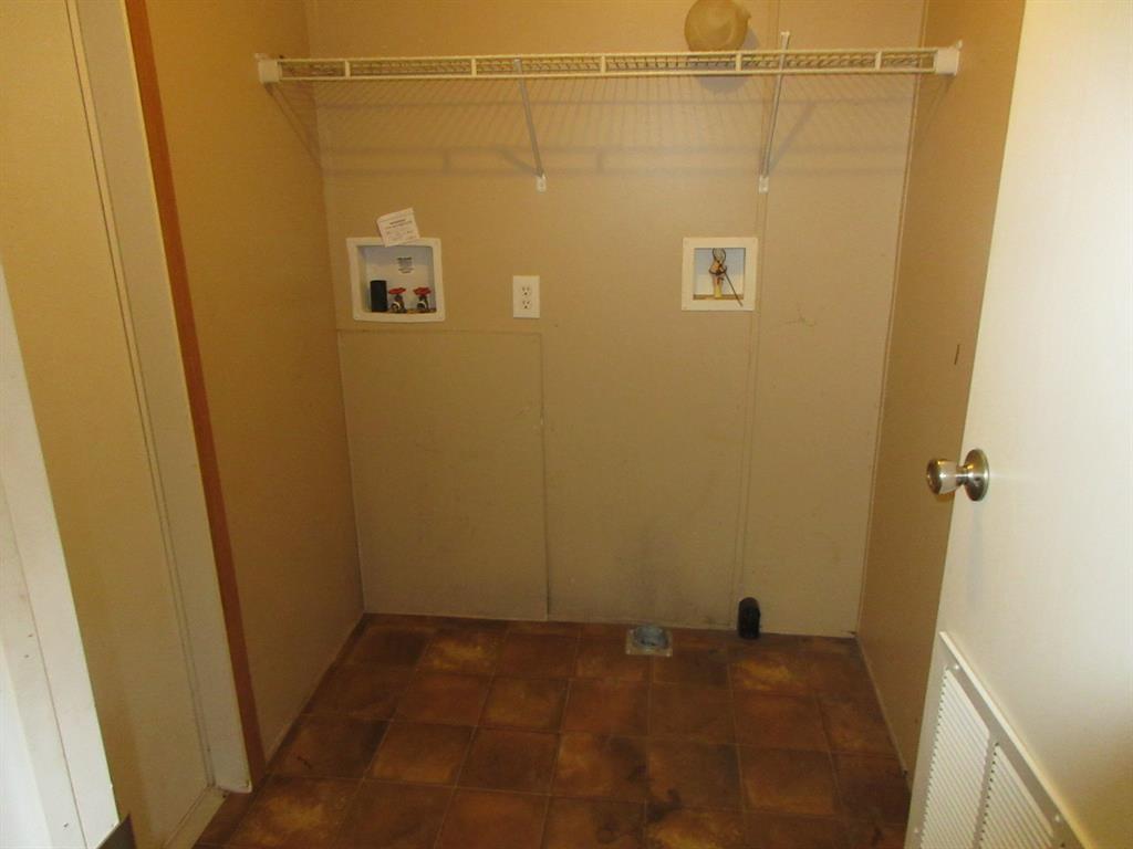 440 N Forrest Road Property Photo 15