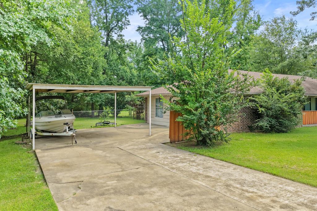 206 Carr Drive Property Photo 15