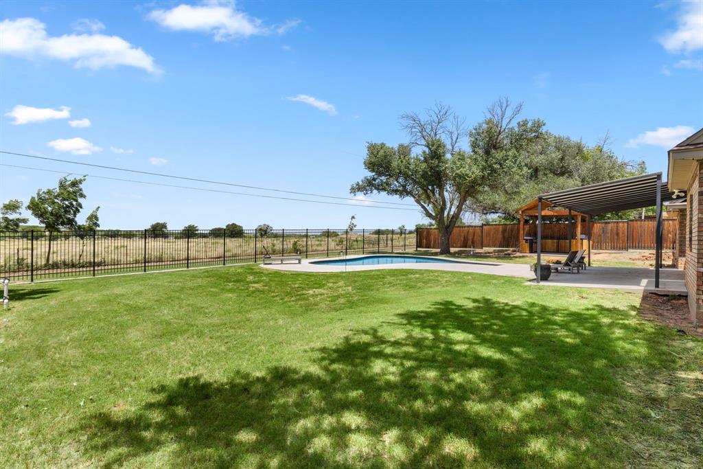 1111 S Ash Property Photo 40