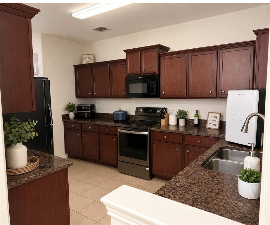 111 Golden Eagle Court Property Photo 4