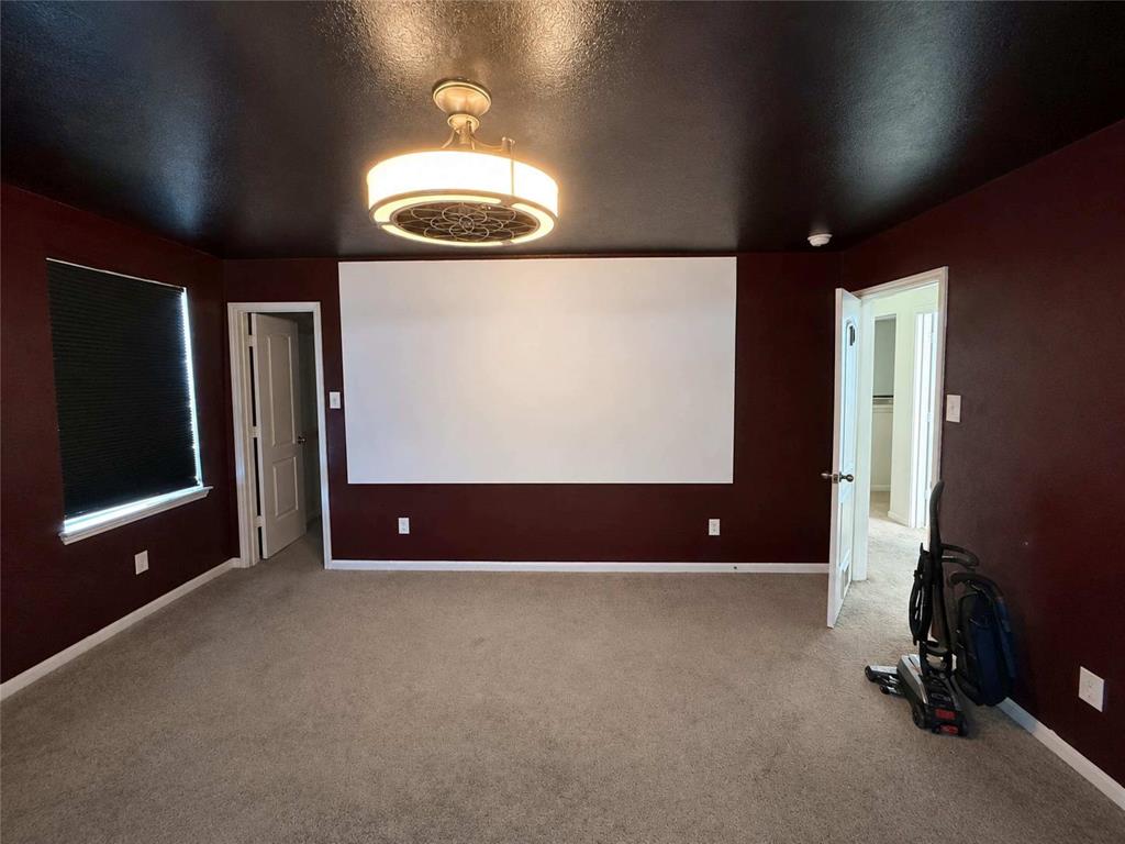 111 Golden Eagle Court Property Photo 6