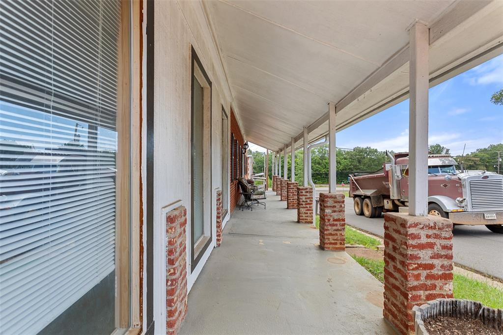 110 Church Street Property Photo 4