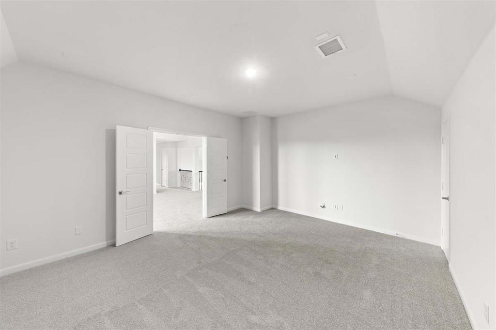 1012 Butterfly Lane Property Photo 2