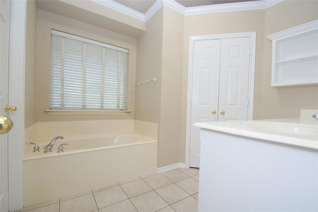 1804 Sand Stone Drive Property Photo 15