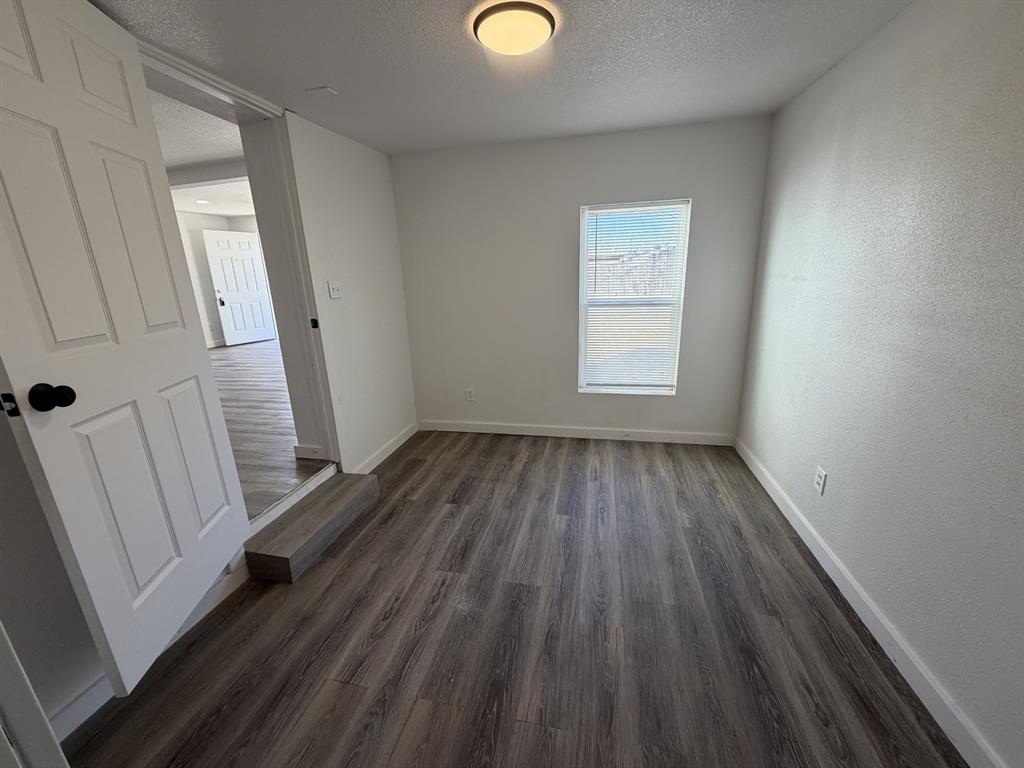 3002 1st Pl Property Photo 3