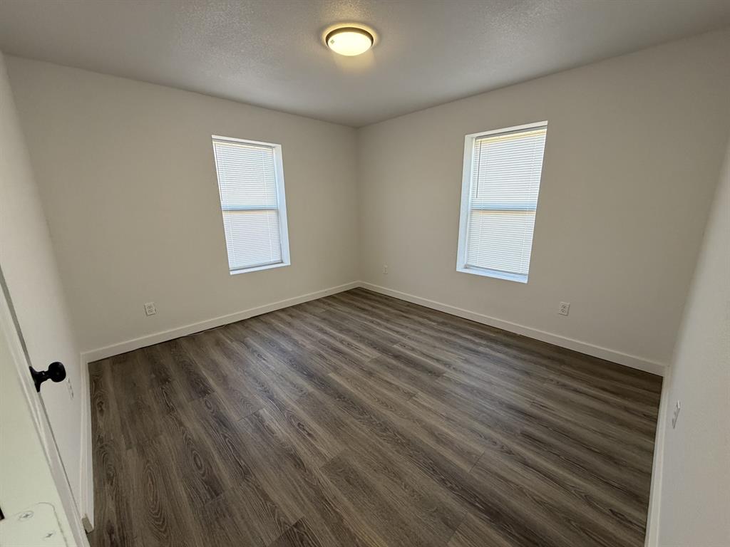 3002 1st Pl Property Photo 7