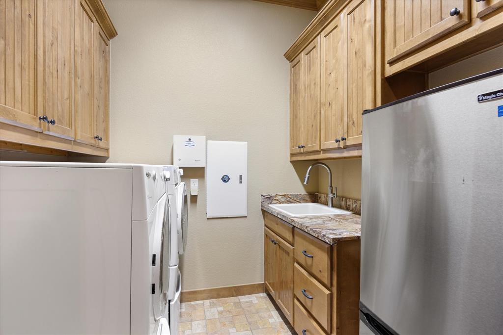 1101 Hidden Cove Trail Property Photo 23